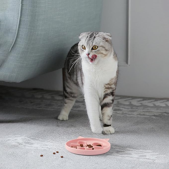 Coomazy Silicone Slow Feeder Dog Cat Bowls, Interactive Puzzle Toy for Pets Dry/Wet Food Training, Keeps Dogs Cats Busy, Prevents Puppy Kitty Overeating (Pink, 0.8 Cup)