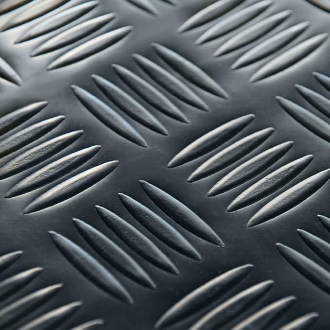Rubber-Cal Diamond-Grip Floor Mat